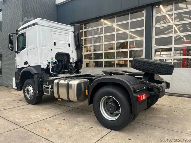 Standard-SZM Mercedes-Benz Actros 2045 S 4x2 Tractor Head