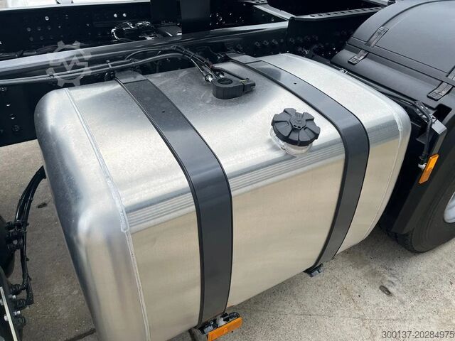 Standaard-SZM Mercedes-Benz Actros 3348 S 6x4 Tractor Head