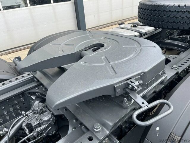 Standaard-SZM Mercedes-Benz Actros 3348 S 6x4 Tractor Head