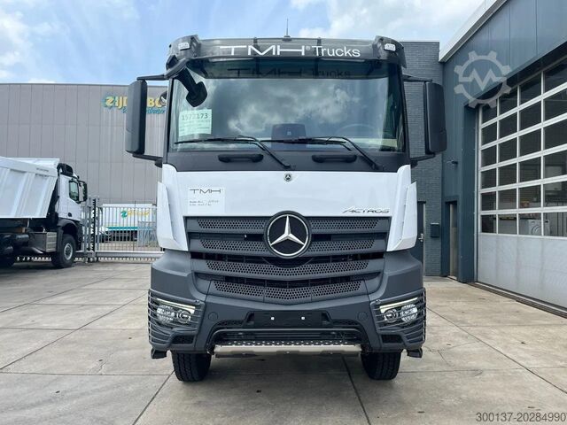Standaard-SZM Mercedes-Benz Actros 3348 S 6x4 Tractor Head