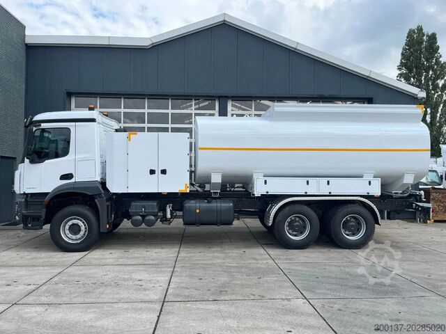 Cisterna Mercedes-Benz Arocs 3340 6x6 Water Tank Truck