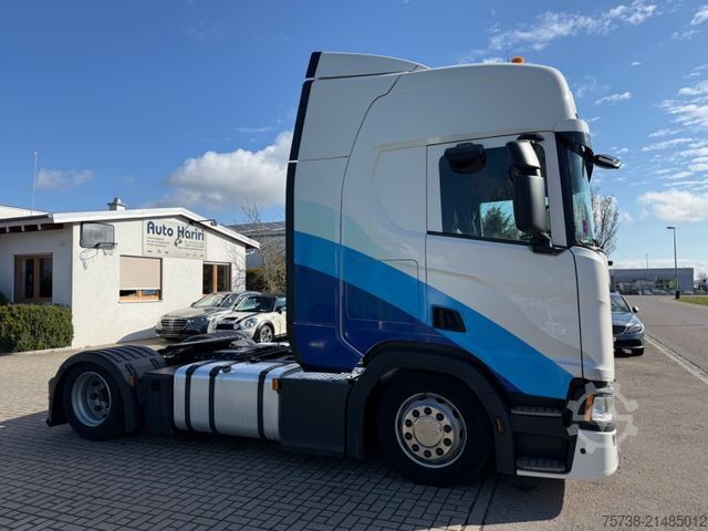 Volumen SZM SCANIA R450 Lowliner/Leder/Hubsattelkupplung/Navi