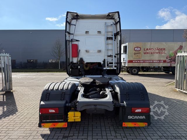 Volumen SZM SCANIA R450 Lowliner/Leder/Hubsattelkupplung/Navi