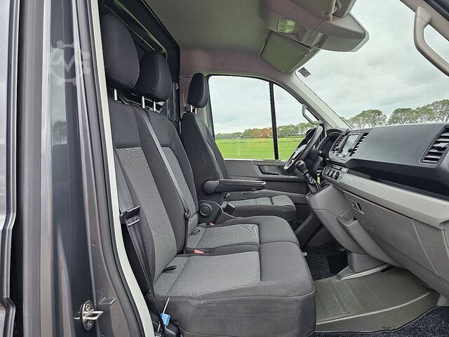 Stationvogn med højt tag VW CRAFTER 35 2.0 L3H2 Airco Navi Eur6