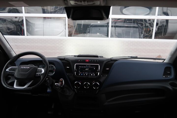 Chassis met cabine Iveco Daily 35C18H 3.0 DC AUT/ CAMERA/ LED/ CRUISE/ C...