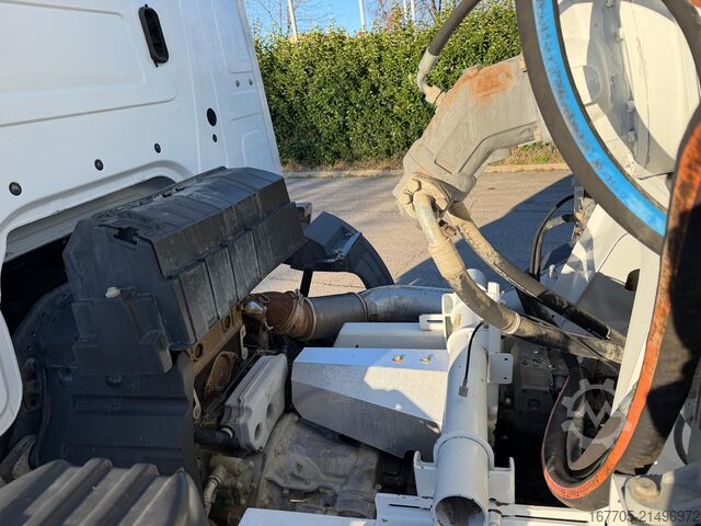 Autodomíchávač betonu Mercedes-Benz AROCS 3241