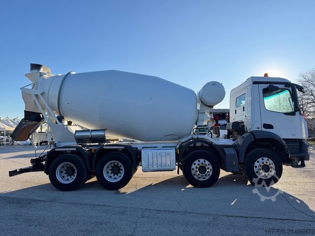 Autodomíchávač betonu Mercedes-Benz AROCS 3241
