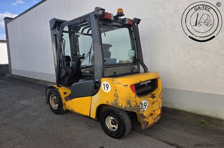 Carretilla elevadora diésel Jungheinrich DFG 430