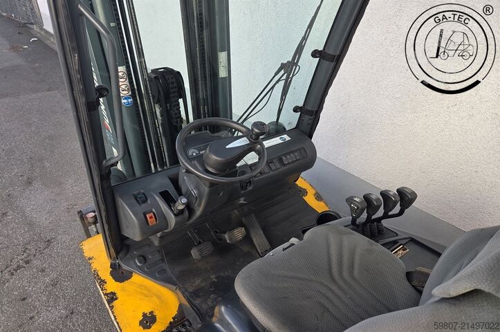 Carretilla elevadora diésel Jungheinrich DFG 430