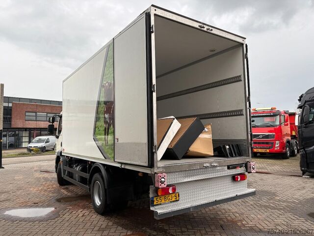 Koel-vriestransport DAF LF220FA + Thermo king + euro 6 + manual