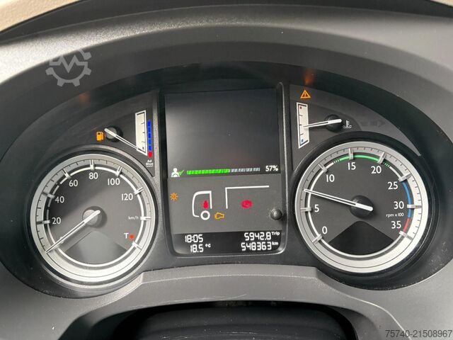 Koel-vriestransport DAF LF220FA + Thermo king + euro 6 + manual