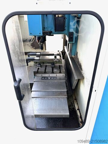 Centro de maquinação vertical YCM VMC 65 A / Fanuc OM