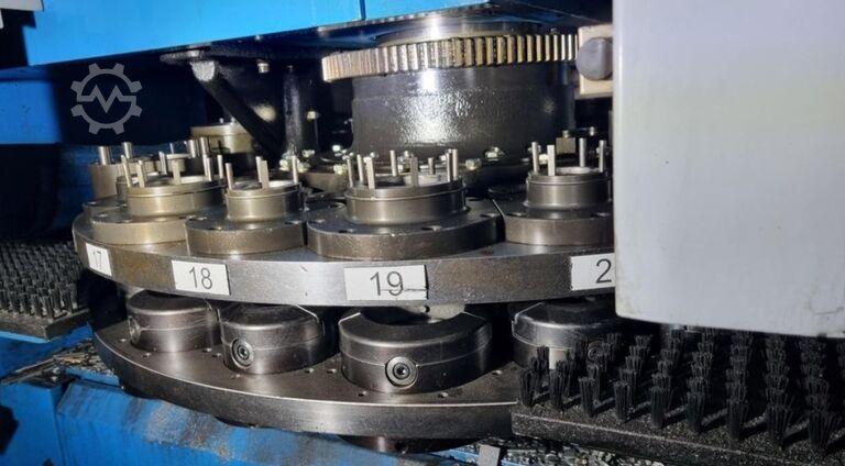 Revolver delik pres makinesi FINNPOWER A5 20  2500 x 1250 mm