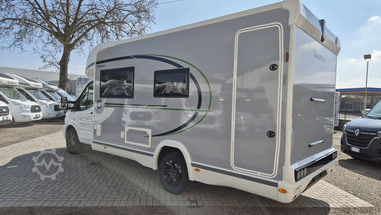 Yarı entegre karavan Chausson 640 TITANIUM LINE M26