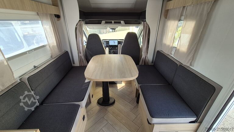 Yarı entegre karavan Chausson 640 TITANIUM LINE M26