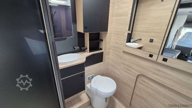 Yarı entegre karavan Chausson 640 TITANIUM LINE M26