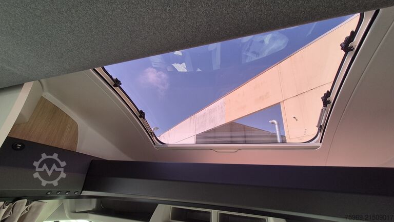 Yarı entegre karavan Chausson 640 TITANIUM LINE M26
