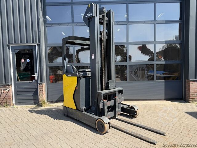 Schubmaststapler Linde R14-01