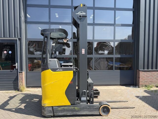 Schubmaststapler Linde R14-01