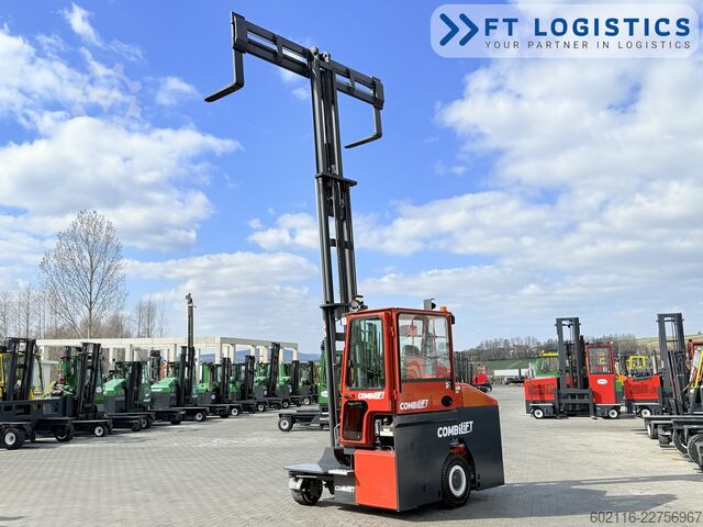 Empilhadeira multidirecional Combilift C3000ET TRIPLEX 5940 WIDE FORK POSITIONE