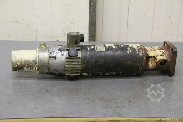 Motor de imán permanente Indramat MDC10.30D/MMA-0/WI444/S06