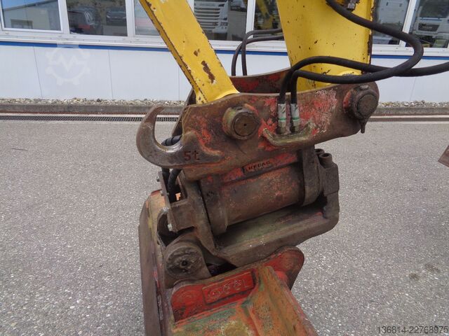 Mobiele graafmachine NEW HOLLAND MH 2.6