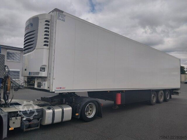 Geïsoleerde kastoplegger Schmitz Cargobull SKO 24/L - 13.4 FP Cool V7 DS/BB Pharma