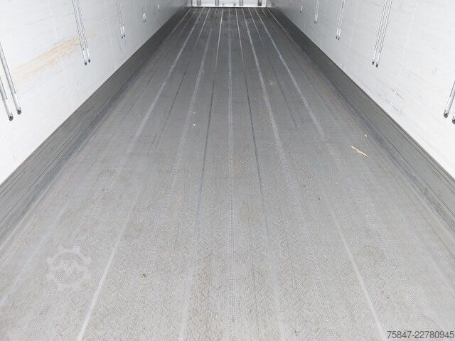 Geïsoleerde kastoplegger Schmitz Cargobull SKO 24/L - 13.4 FP Cool V7 DS/BB Pharma