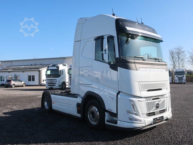 Cap tractor standard Volvo FH 500 Aero Euro 6 Globetrotter XL Leder