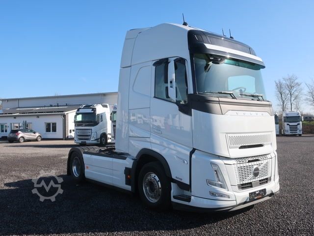 Cap tractor standard Volvo FH 500 Aero Euro 6 Globetrotter XL Leder