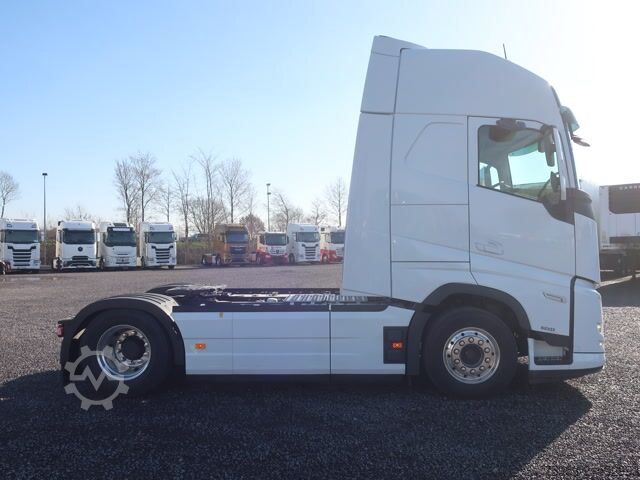Cap tractor standard Volvo FH 500 Aero Euro 6 Globetrotter XL Leder