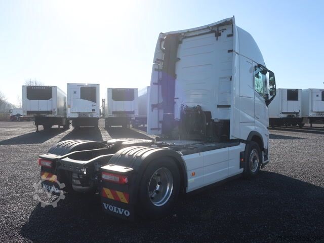 Cap tractor standard Volvo FH 500 Aero Euro 6 Globetrotter XL Leder