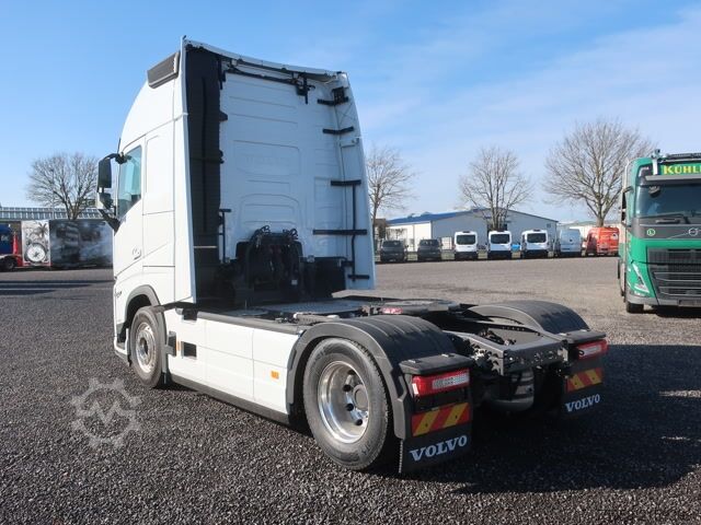 Cap tractor standard Volvo FH 500 Aero Euro 6 Globetrotter XL Leder