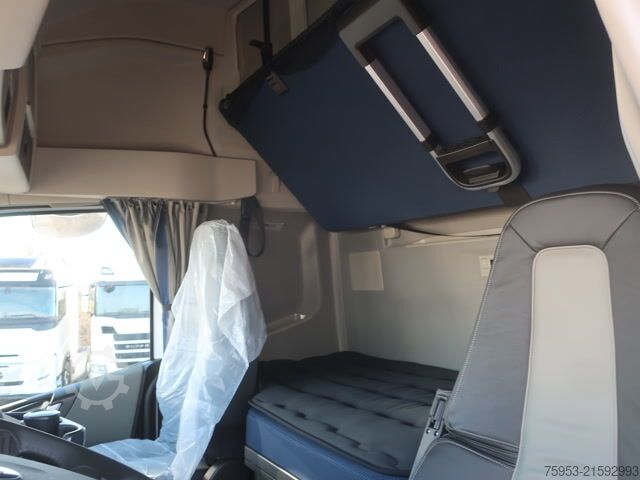 Cap tractor standard Volvo FH 500 Aero Euro 6 Globetrotter XL Leder