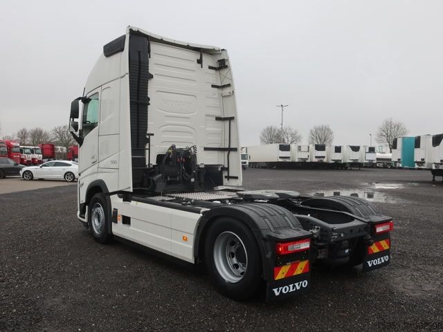 Cap tractor standard Volvo FH 500 Aero Euro 6 Globetrotter XL Leder Mikrowell