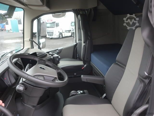 Cap tractor standard Volvo FH 500 Aero Euro 6 Globetrotter XL Leder Mikrowell