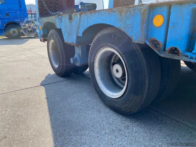 Semi-dieplader Fruehauf / Hydraulic Ramps / 32 Ton