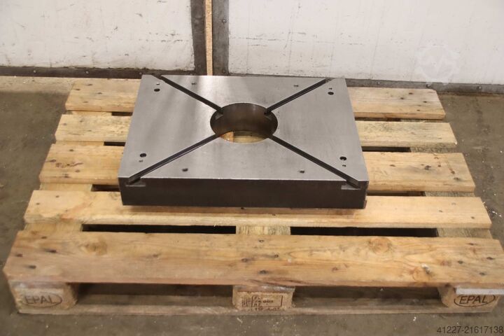 Mounting plate with T-slot unbekannt 605/450/H97 mm