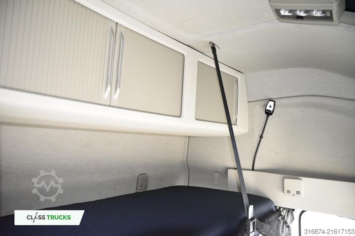 Standard tractor unit VOLVO FH 500 Globetrotter XL Varios