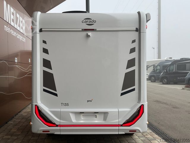 Teilintegriertes Wohnmobil CARADO T135 pro+ Citroen 140PS Automat mit Hubbett