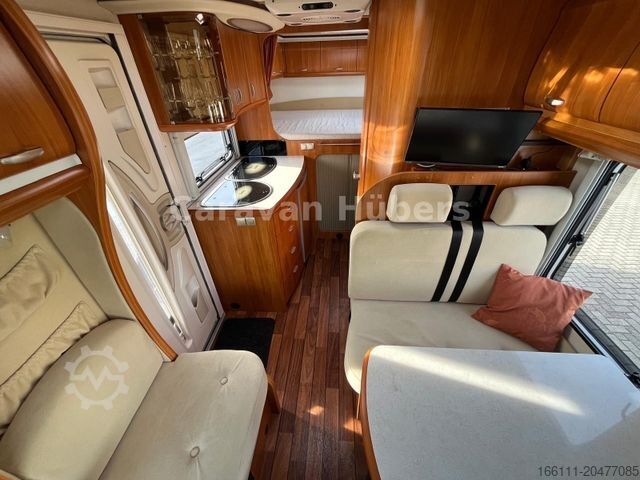 Teilintegriertes Wohnmobil HOBBY Van t 500 GFSC - Festbett - 2 x Klima - Sat/TV