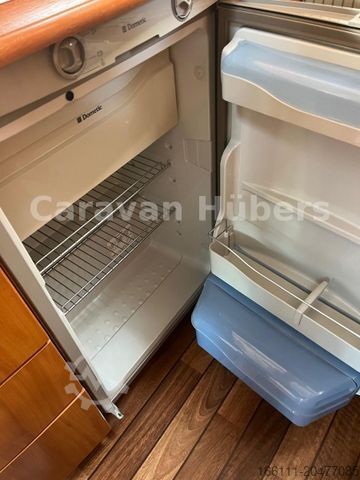 Teilintegriertes Wohnmobil HOBBY Van t 500 GFSC - Festbett - 2 x Klima - Sat/TV