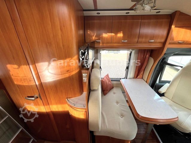 Teilintegriertes Wohnmobil HOBBY Van t 500 GFSC - Festbett - 2 x Klima - Sat/TV