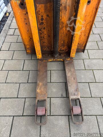 Handhubwagen OM CT 13 Hochhubwagen