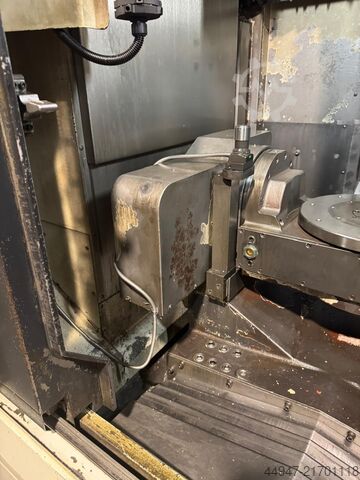 5 eksenli dikey işleme merkezi OKK VP 400