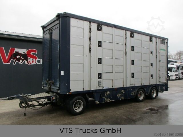 Pferdeanhänger MENKE-JANZEN 4.Stock Viehanhänger m.  Aggregat Hubdach Tränke