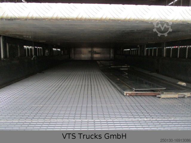 Przyczepa do transportu koni MENKE-JANZEN 4.Stock Viehanhänger m. Aggregat Hubdach Tränke