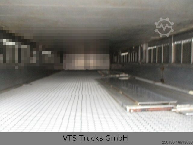 Pferdeanhänger MENKE-JANZEN 4.Stock Viehanhänger m.  Aggregat Hubdach Tränke