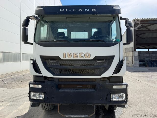  IVECO TRAKKER 400