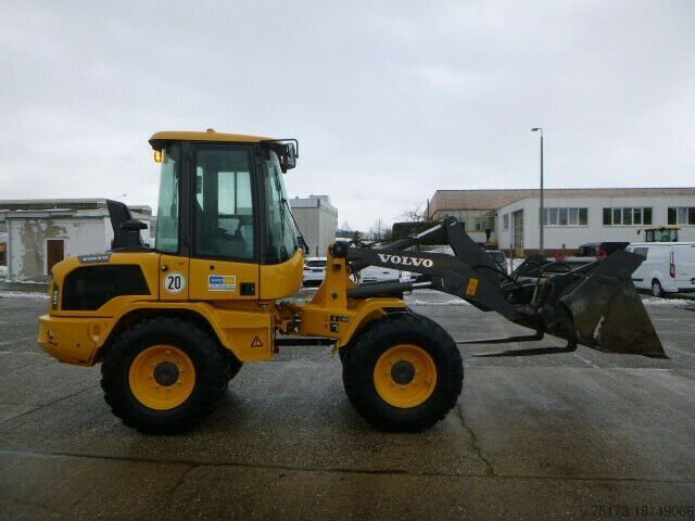 Wiellader VOLVO L30G Radlader 4x4 ALLRAD